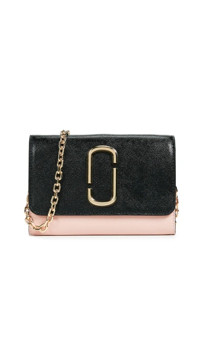Shop Marc Jacobs Snapshot Wallet On Chain In Black/rose