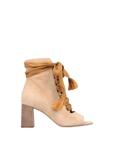 Shop Chloé Ankle Boot In Sand