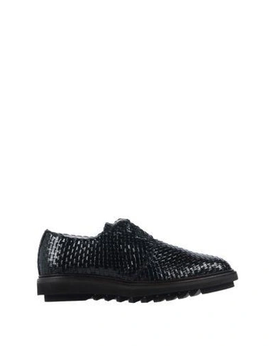 Shop Dolce & Gabbana Laced Shoes In Black