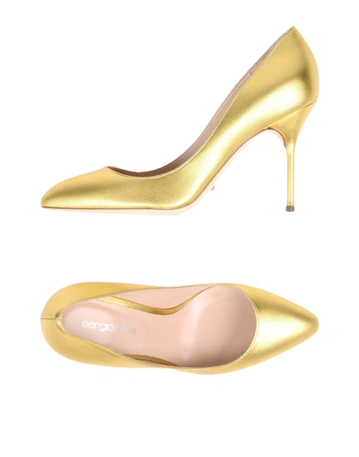 Shop Sergio Rossi Pump In Gold