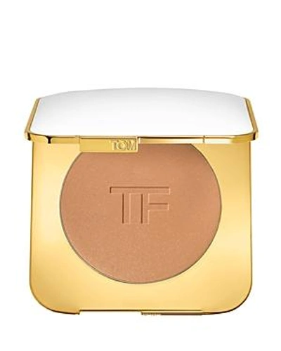 Shop Tom Ford Clutch-size Bronzing Powder In Gold Dust