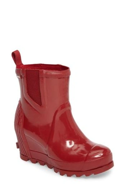 joan glossy wedge rain boot