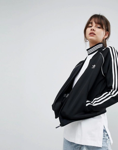 Venta anticipada Paja corte largo Adidas Originals Adicolor Three Stripe Track Jacket In Black - Black |  ModeSens