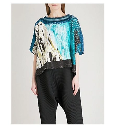 Shop Issey Miyake Landscape-print Pleated Top In Blue-hued