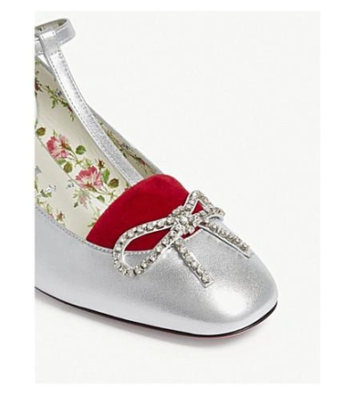 Shop Gucci Anita Embellished Leather Heeled Courts In Silver