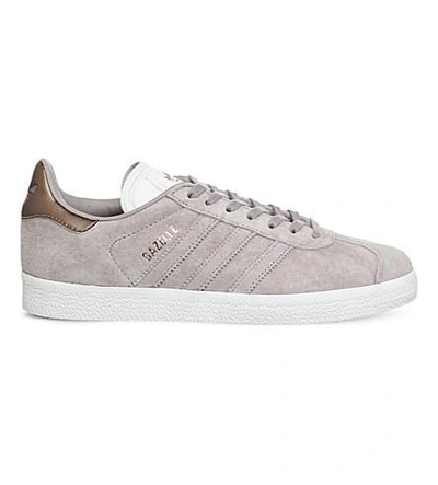 Shop Adidas Originals Gazelle Low-top Suede Trainers In Vapour Grey White