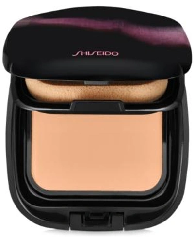 Shop Shiseido Perfect Smoothing Compact Foundation Refill In B40 Natural Fair Beige