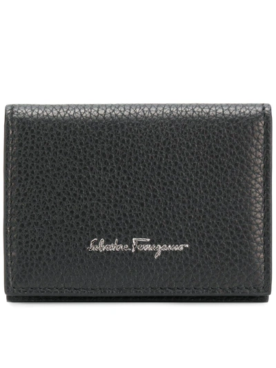 Shop Ferragamo Salvatore  Textured Logo Wallet - Black
