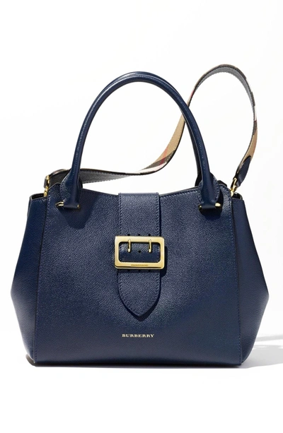 Shop Burberry Medium Buckle Calfskin Leather Tote - Blue In Blue Carbon