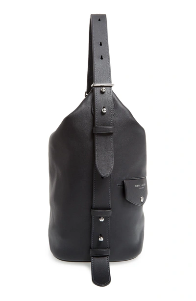 Shop Marc Jacobs The Sling Convertible Leather Hobo - Black