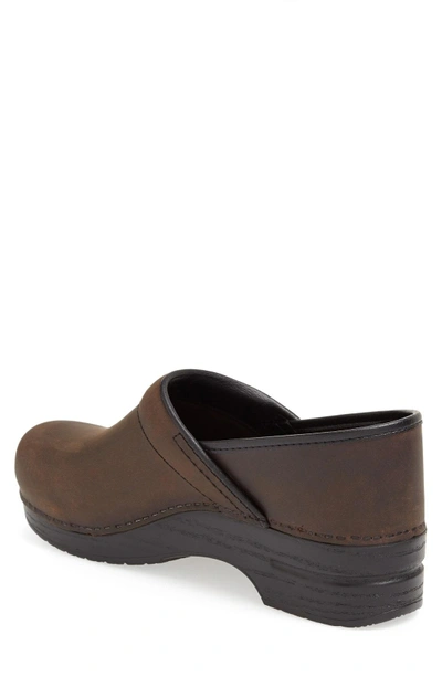 Dansko Men's Professional Antique Clog - Medium Width In Antique Brown/black In Antique Brown Oiled