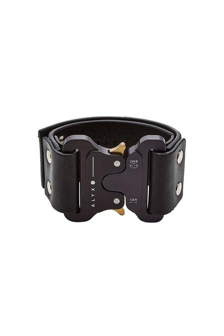 buckle cuff