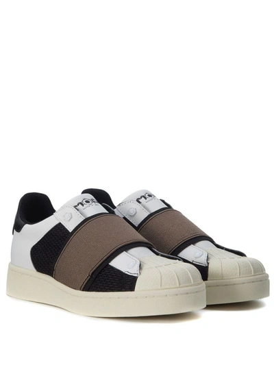 Shop Moa Slip On  In Black And White Fabric With Brown Strap In Bianco