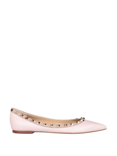 Shop Valentino Rockstud Leather Flats In Rosa