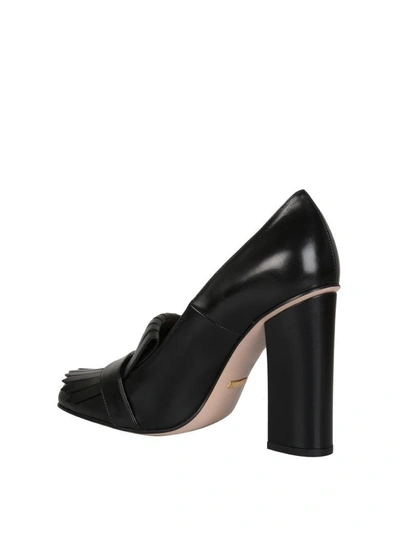 Shop Gucci Fringed Leather Pumps In Nero