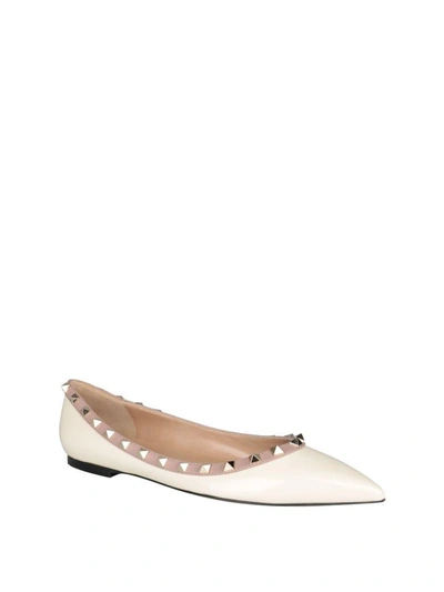 Shop Valentino Rockstud Patent Leather Flats In Bianco