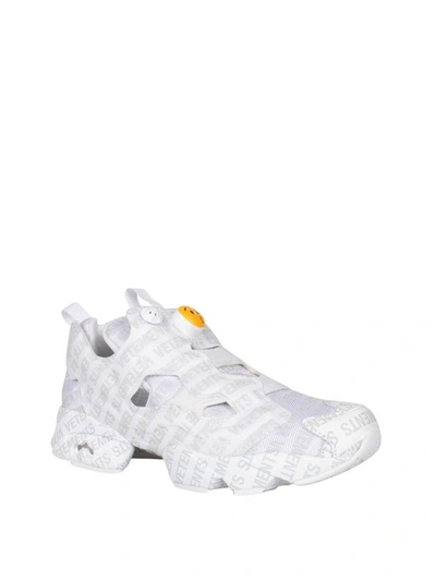 Shop Vetements Instapump Fury Logo Sneakers In Grigio