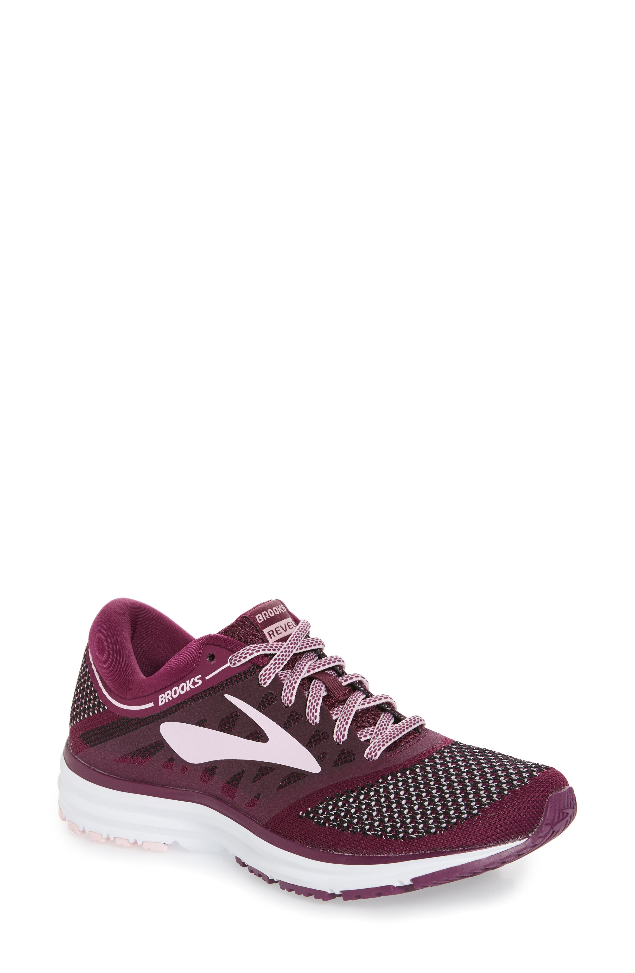 brooks revel plum