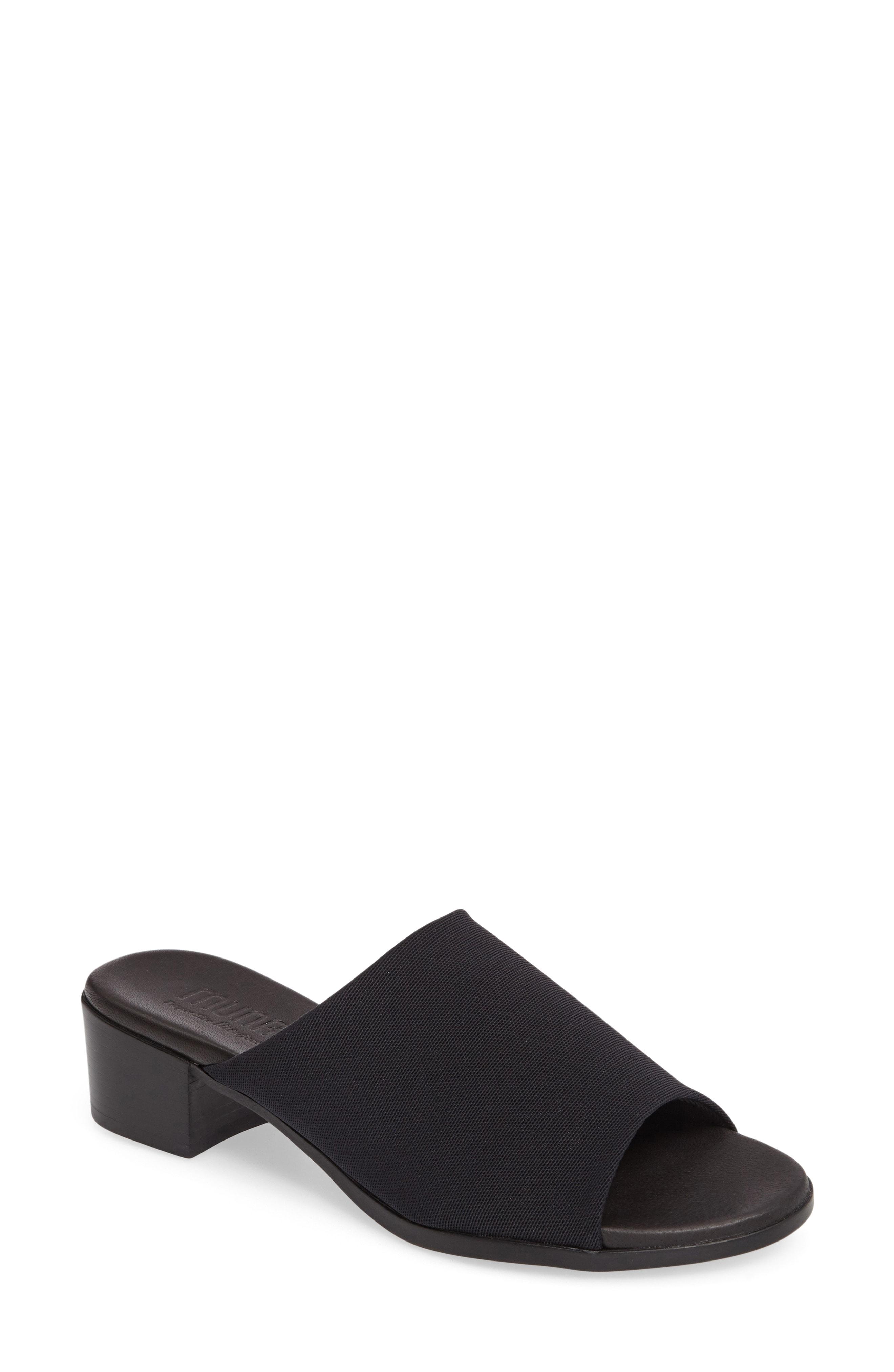 munro beth slide sandal