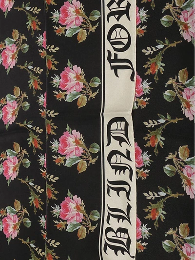 Shop Gucci Gothic Blind For Love Scarf In Nero