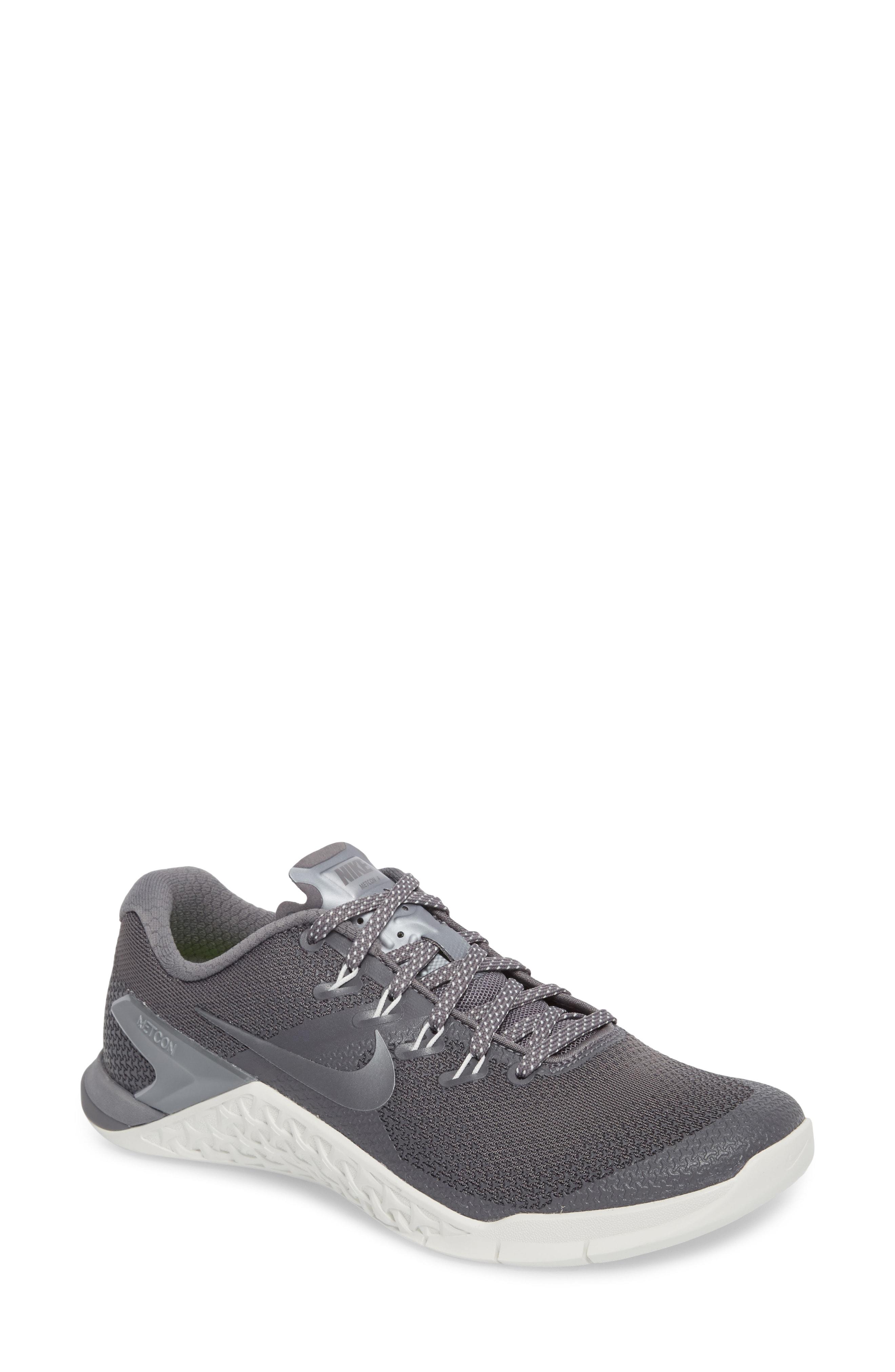 nike metcon 4 cool grey