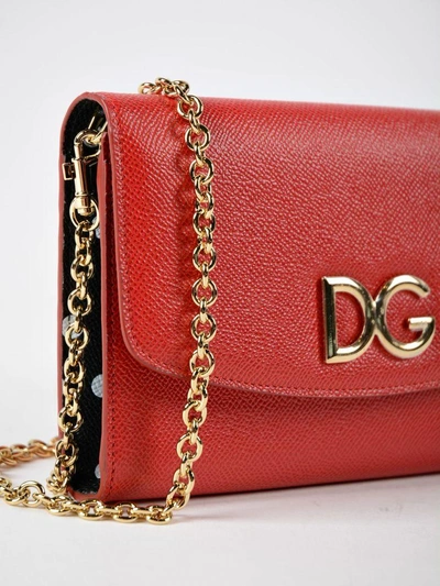 Shop Dolce & Gabbana Logo Shoulder Bag In Rosso