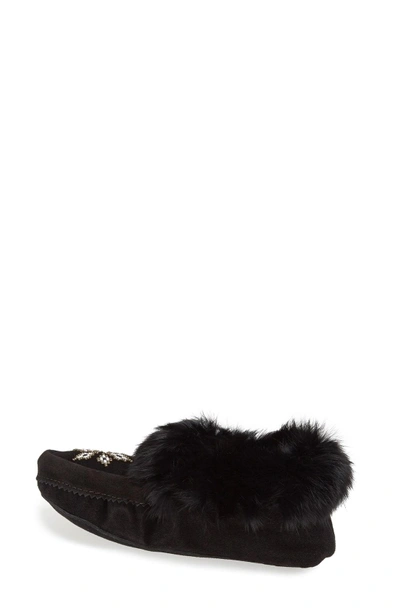 Shop Manitobah Mukluks Kanada Genuine Rabbit Fur Moccasin Slipper In Black Fur