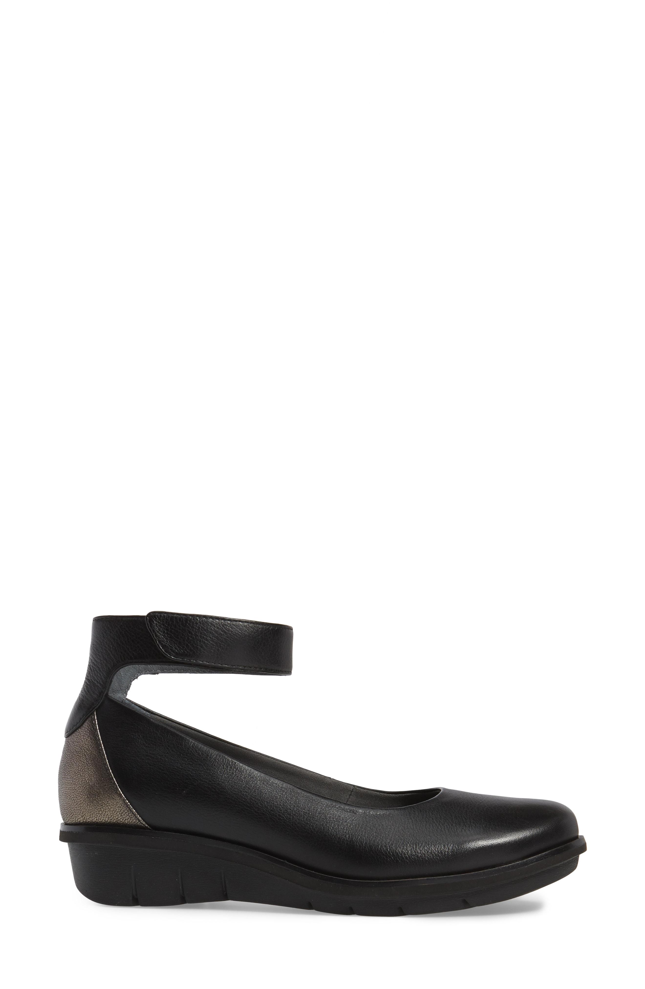 dansko jenna ankle strap flat