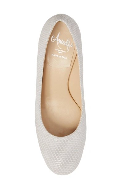 Shop Amalfi By Rangoni Rosso Pump In Beige/ White Leather