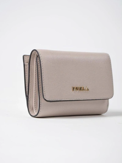 Shop Furla Babylon S Trifold In Vvaniglia D