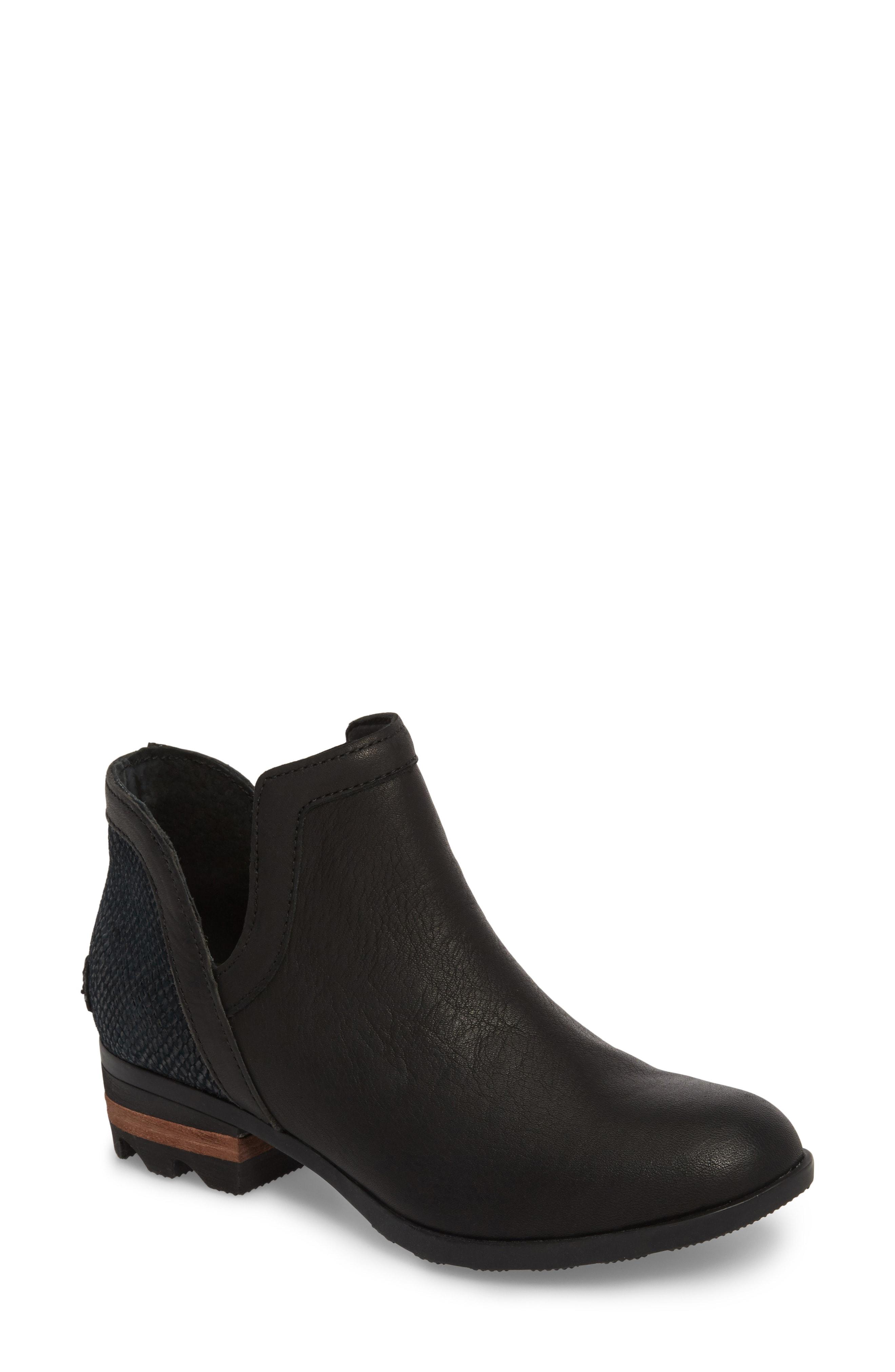 sorel lolla cut out bootie black
