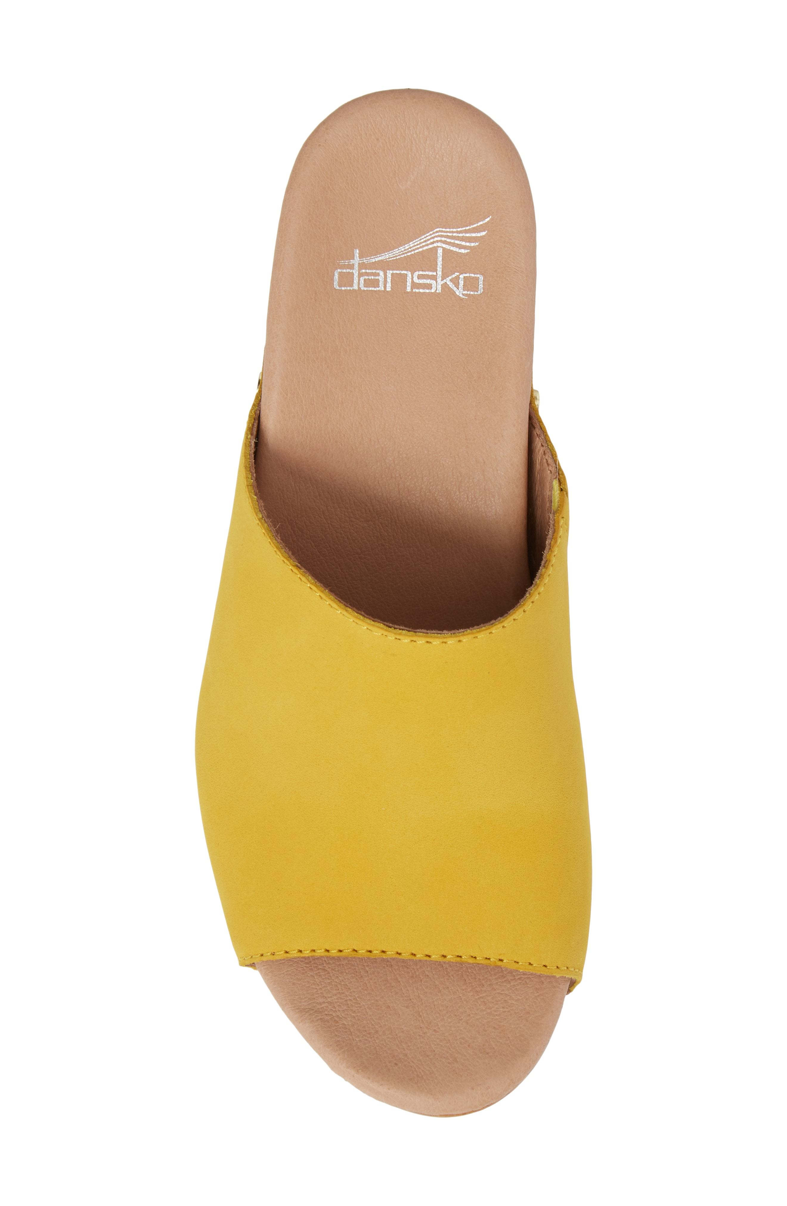 dansko maci yellow
