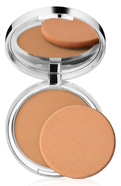 Shop Clinique Stay-matte Sheer Pressed Powder In Honey Wheat