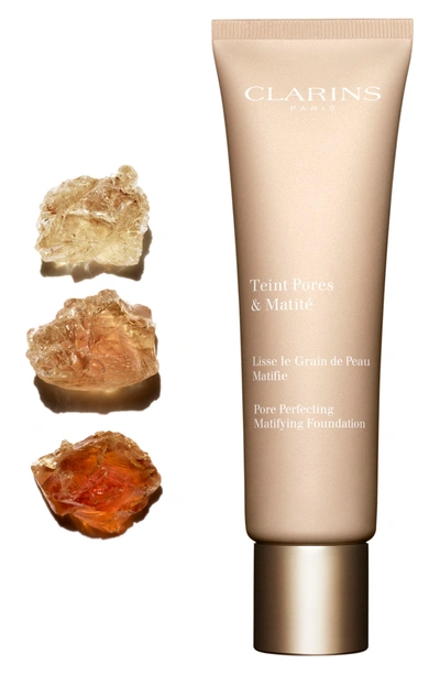 Shop Clarins Pore Perfecting Matifying Foundation In Nude Amber