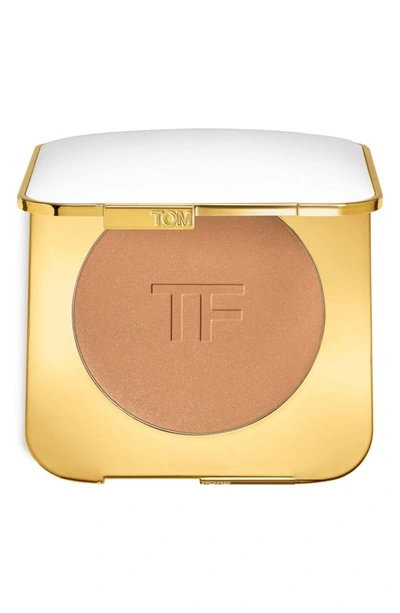Shop Tom Ford Small Bronzing Powder In Gold Dust