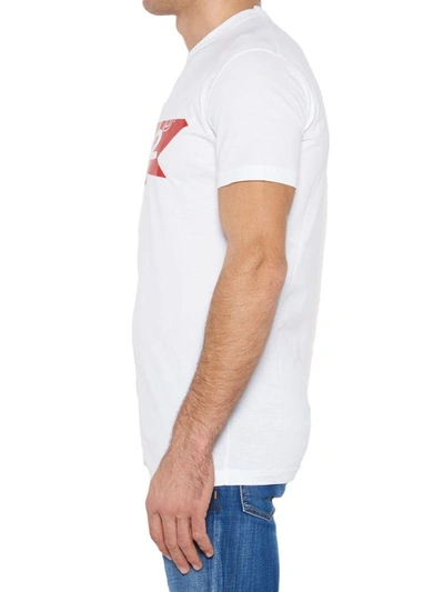 Shop Dsquared2 T-shirt In White