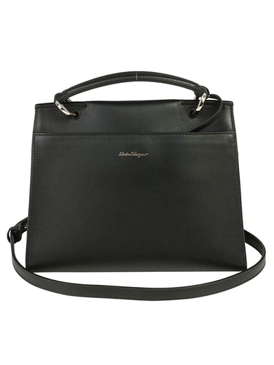 Shop Ferragamo Jet Set Shoulder Bag In Nero