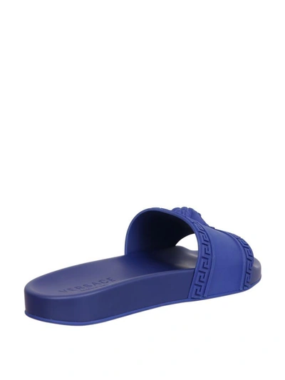 Shop Versace Medusa Pool Slides In Blu