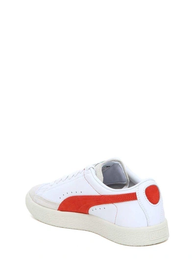 Shop Puma Basket 90680 Sneaker In Bianco/arancio