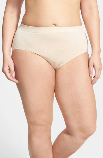Shop Wacoal B-smooth Briefs In Naturally Nude