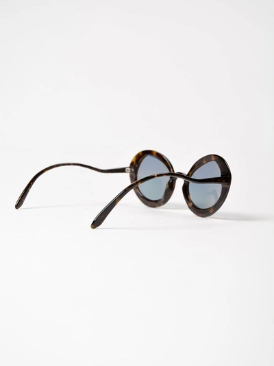 Shop Delirious Round Frame Sunglasses In Titania