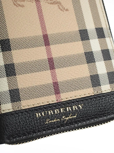 Shop Burberry Wallet In 0010t Black