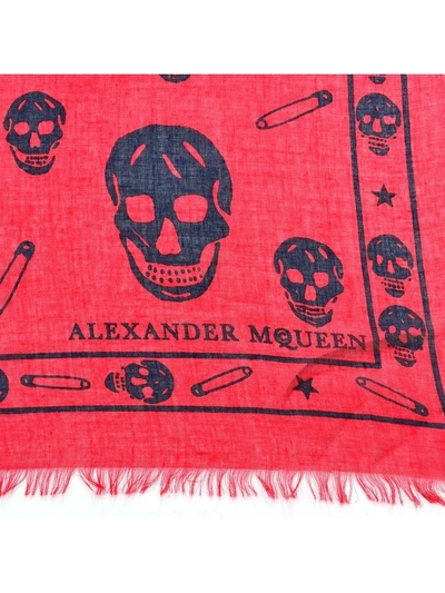 Shop Alexander Mcqueen Skull Patterned Scarf In Red