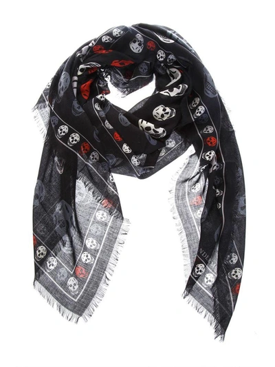 Shop Alexander Mcqueen Silk Foulard Skull Printed In Black/grey