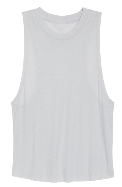 Shop Alo Yoga Heat Wave Ribbed Muscle Tee In Dove Grey