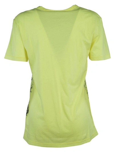 Shop Burberry Printed T-shirt In Yellow