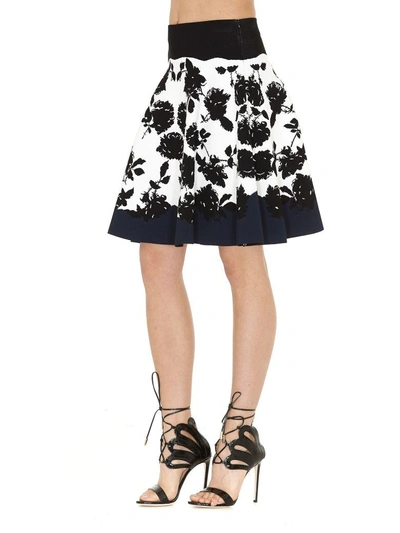 Shop Alexander Mcqueen Border Rose Skirt In Ivory-black-navy