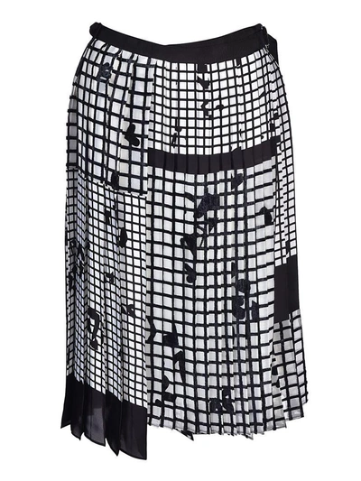 Shop Sacai Geometric Pattern Skirt In White-black