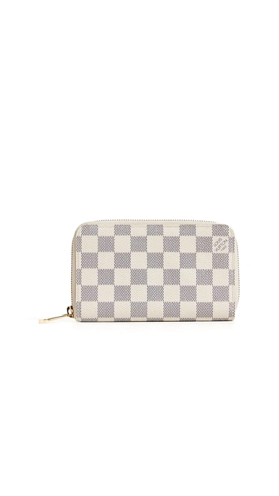 Shop Pre-owned Louis Vuitton Damier Ebene Azur Zippy Compact Wallet In Cream