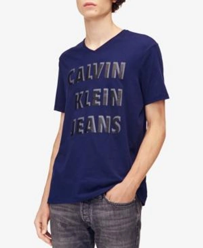 Shop Calvin Klein Jeans Est.1978 Men's Hd Shadow Logo-print V-neck T-shirt In Navy